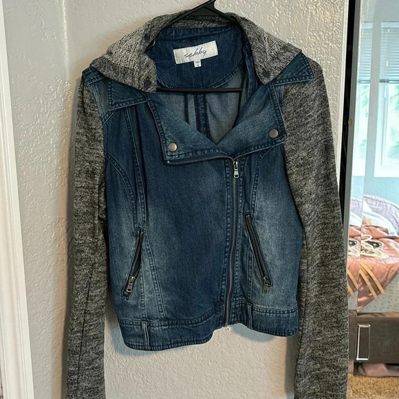 Sebby half Jean/ sweater jacket - Picture 1 of 6